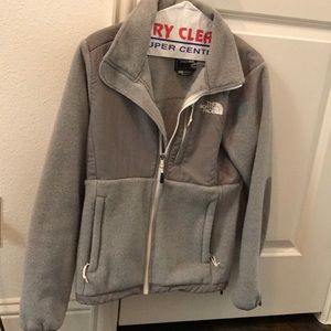 Xs north face fleece jacket in grey